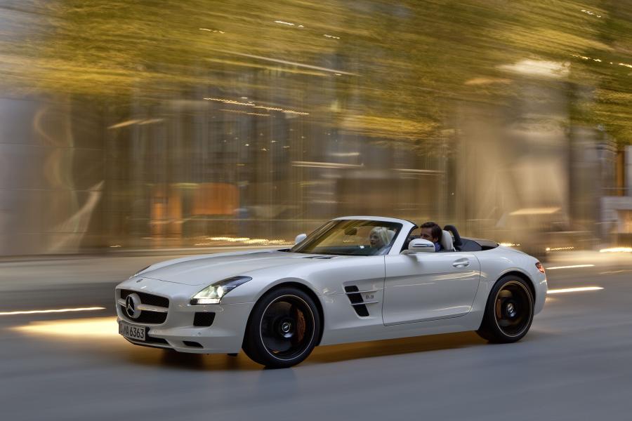  Mercedes-Benz SLS AMG Roadster 2011 года  (фото 116 из 183)